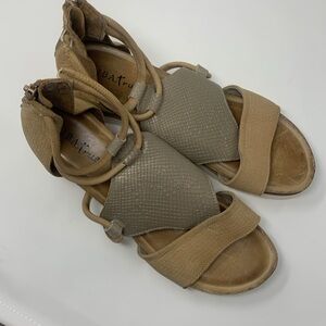 Dibatrue gladiator strappy comfort wedge sandals size 9